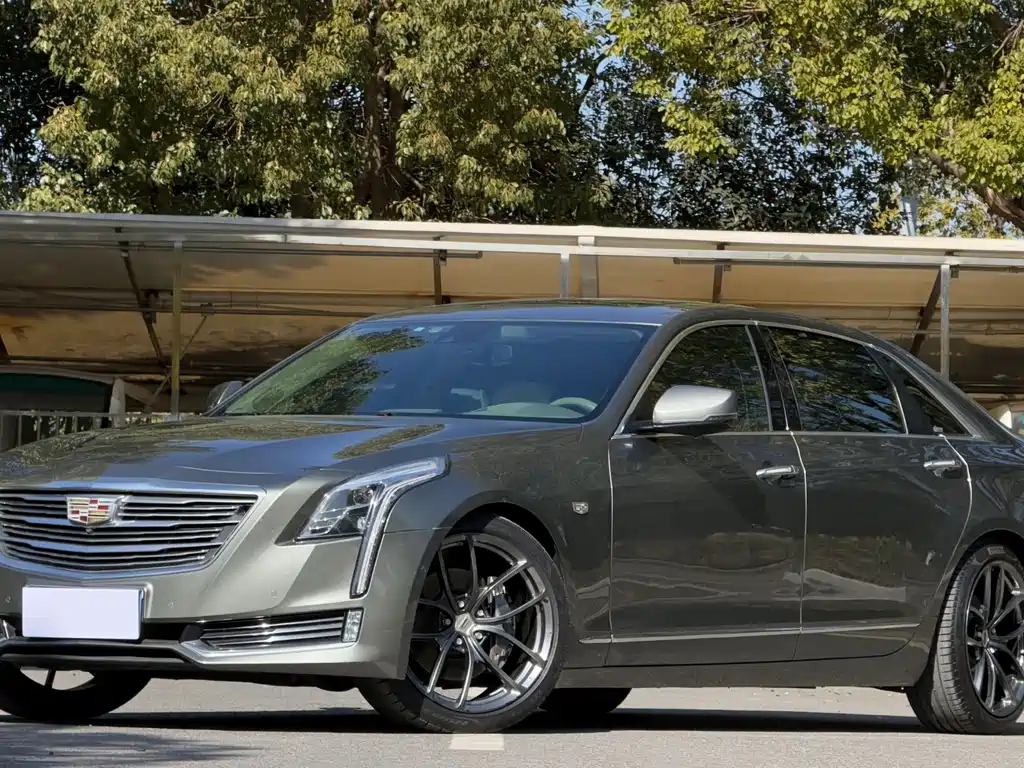 Cadillac CT6 2019 — фото 1