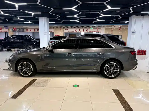 Audi A4L 2022