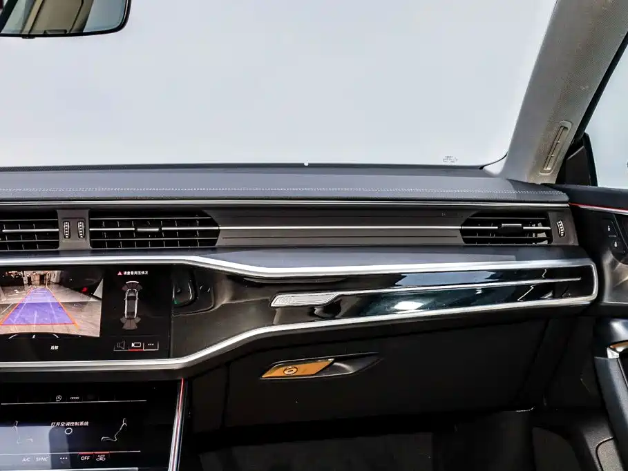 Audi A7L 2024 — фото 31