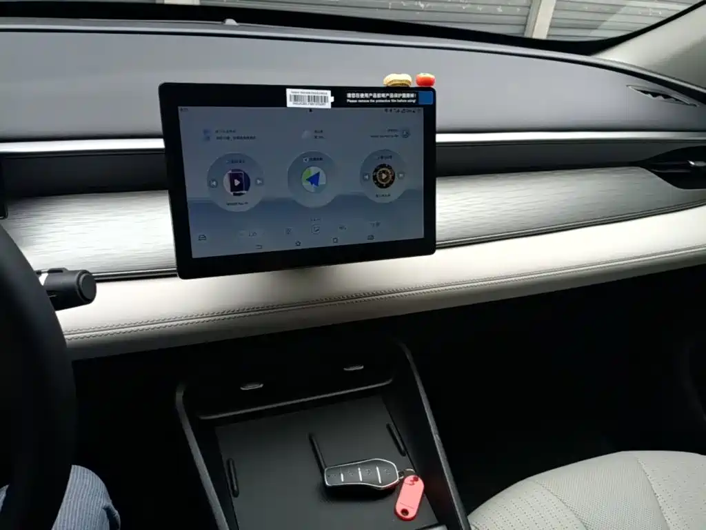 BYD Seal 05 DM-i 2025 — фото 13