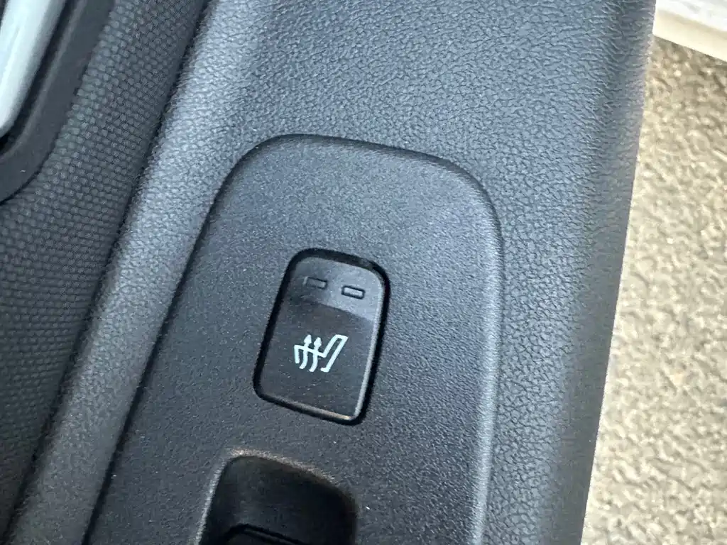 Hyundai Elantra 2023 — фото 24