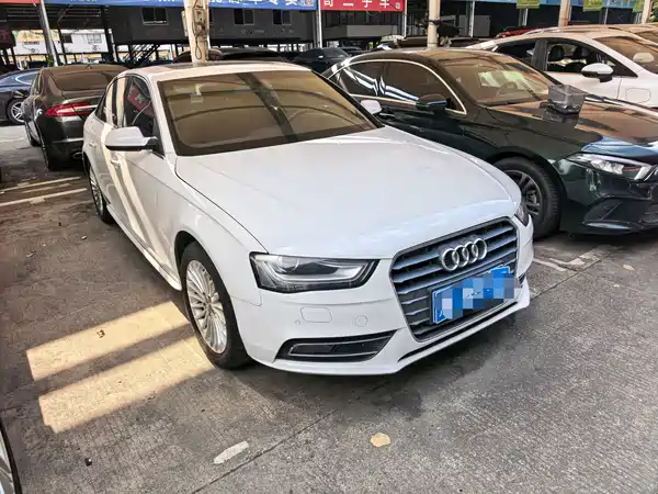 Audi A4L 2015