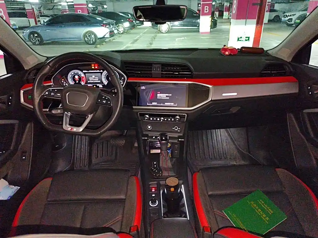 Audi Q3 Sportback 2022 — фото 13