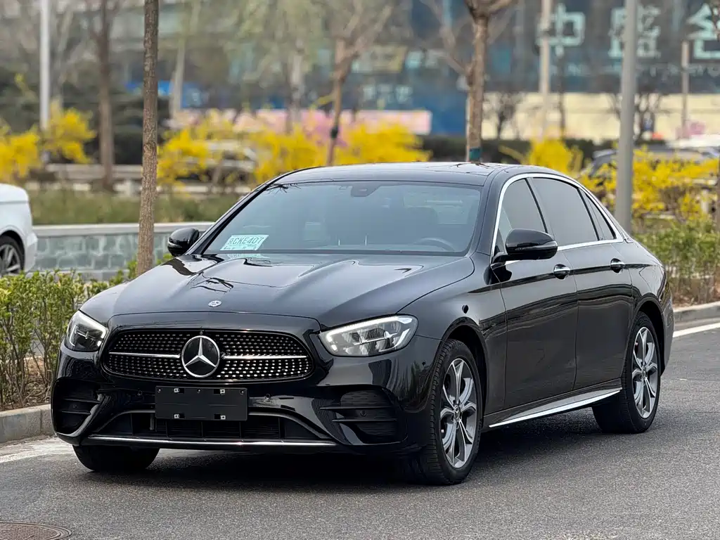 Mercedes-Benz E-Class 2021 — фото 1