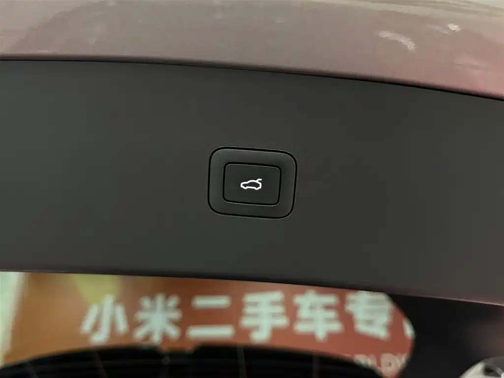 Xiaomi YU7 2025 — фото 10