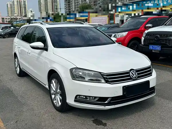 Volkswagen Magotan 2012