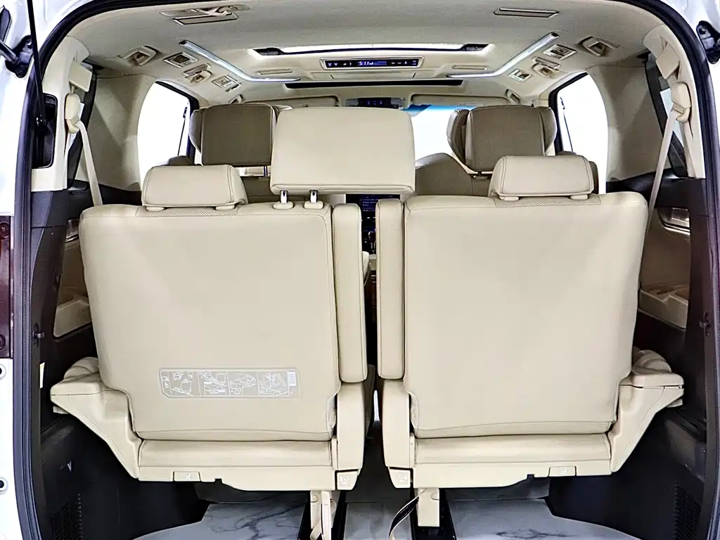 Toyota Alphard 2016 — фото 19