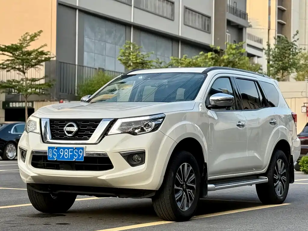 Nissan Terra 2018