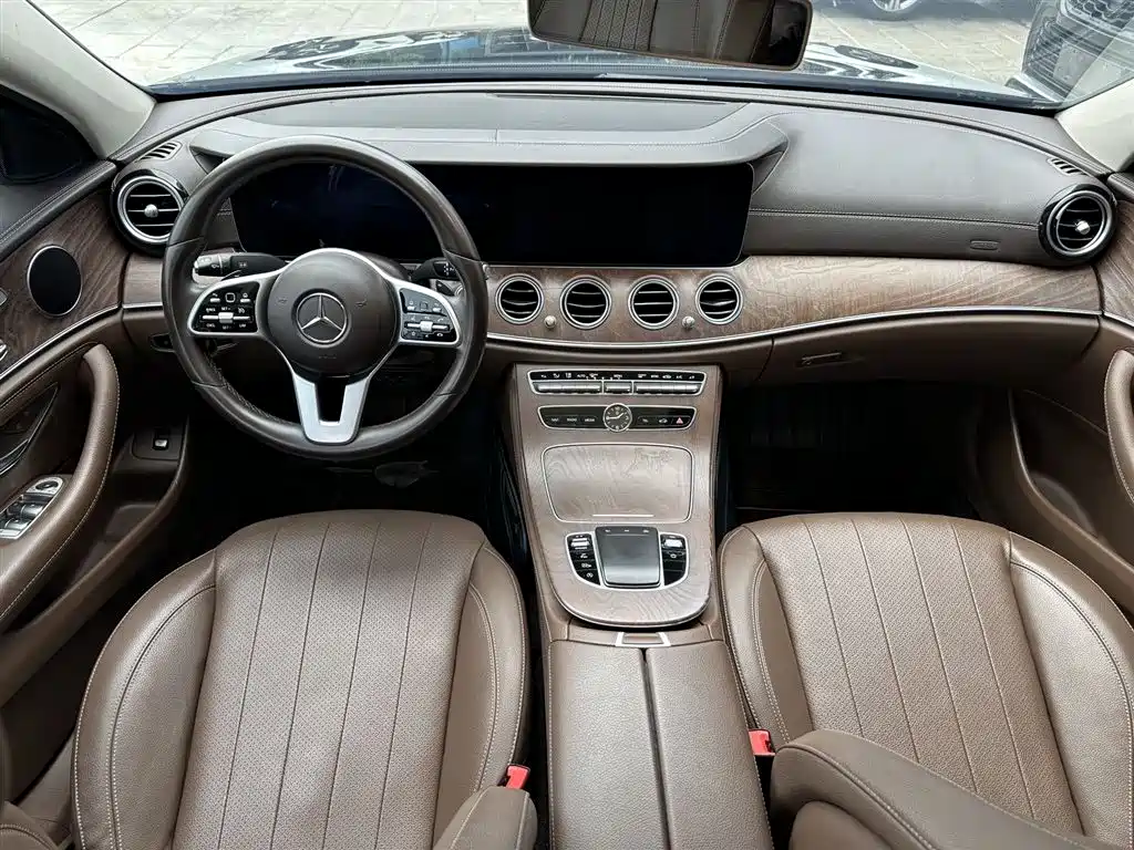 Mercedes-Benz E-Class 2020 — фото 8