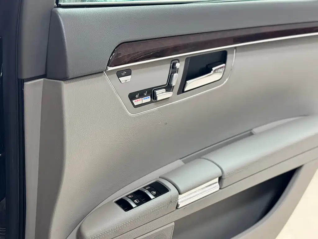 Mercedes-Benz S-Class 2011 — фото 19