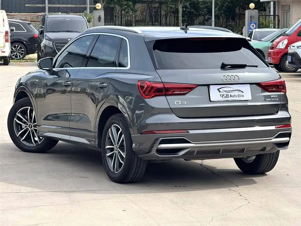 Audi Q3 2022 — фото 12