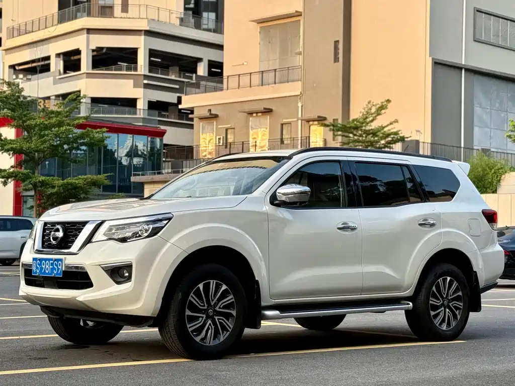 Nissan Terra 2018