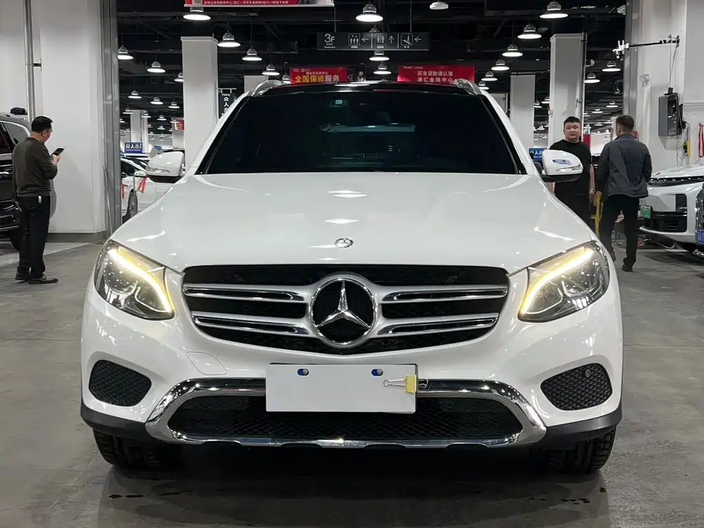 Mercedes-Benz GLC 2017 — фото 1