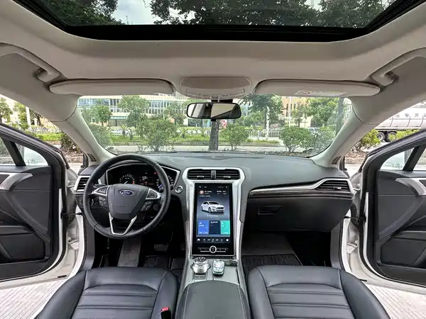Ford Mondeo 2021