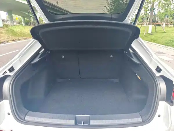 Volkswagen Lamando 2025
