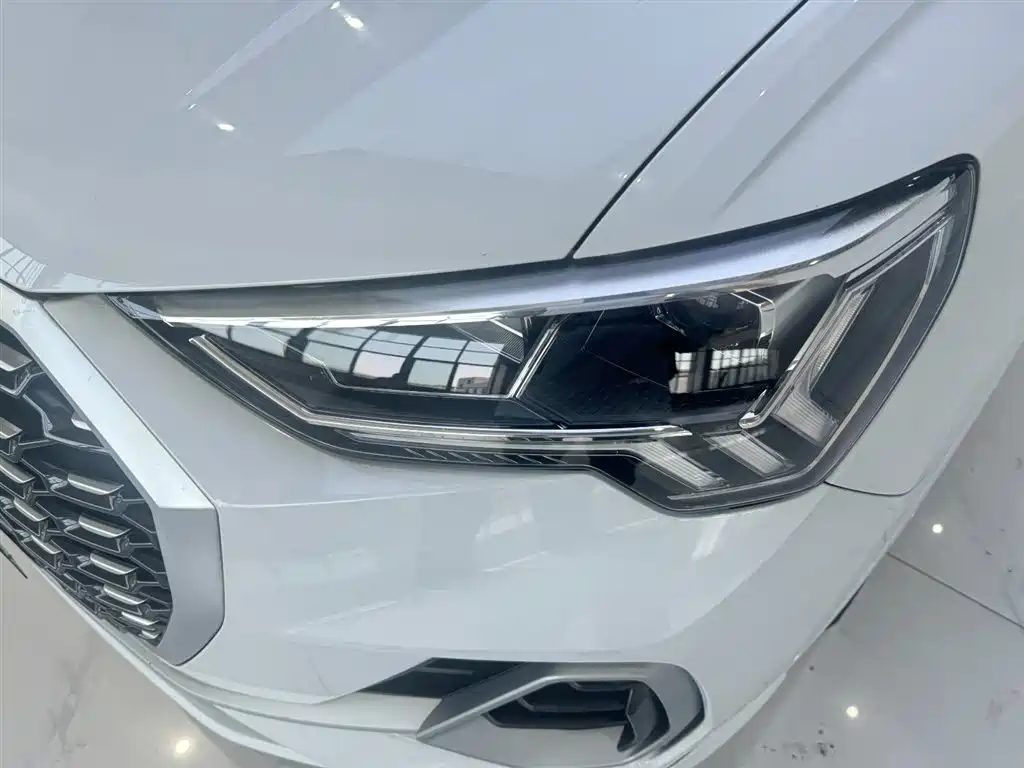 Audi Q3 Sportback 2021 — фото 13
