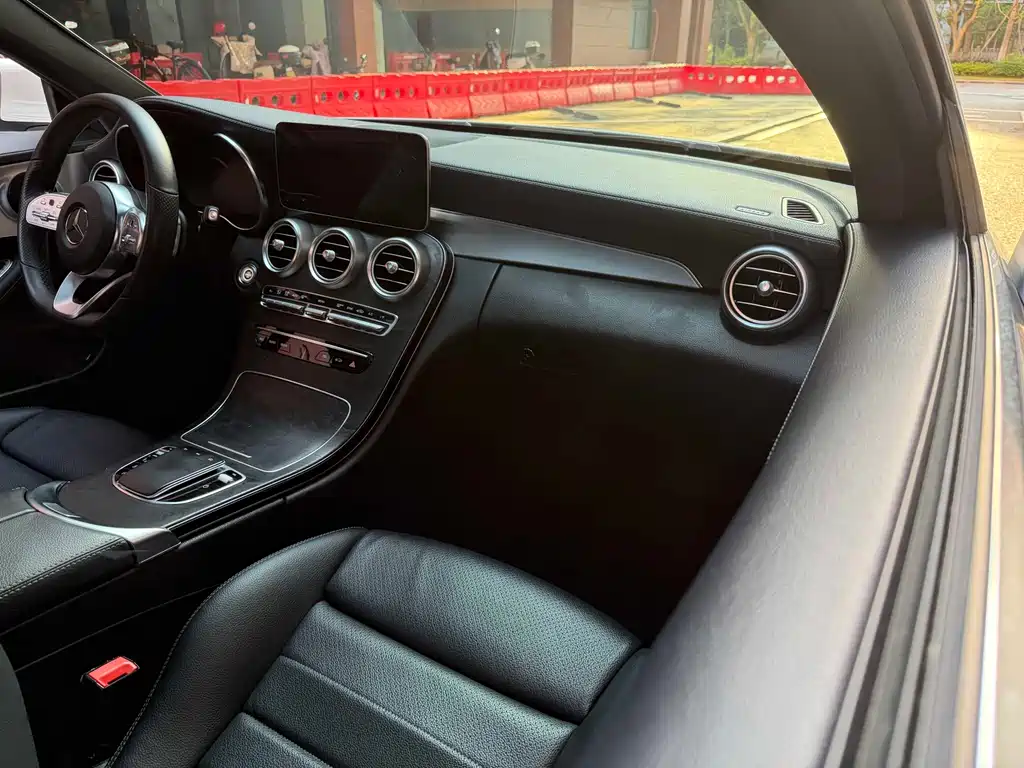 Mercedes-Benz C-Class 2018 — фото 8