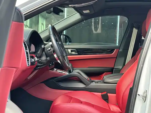 Porsche Cayenne 2023