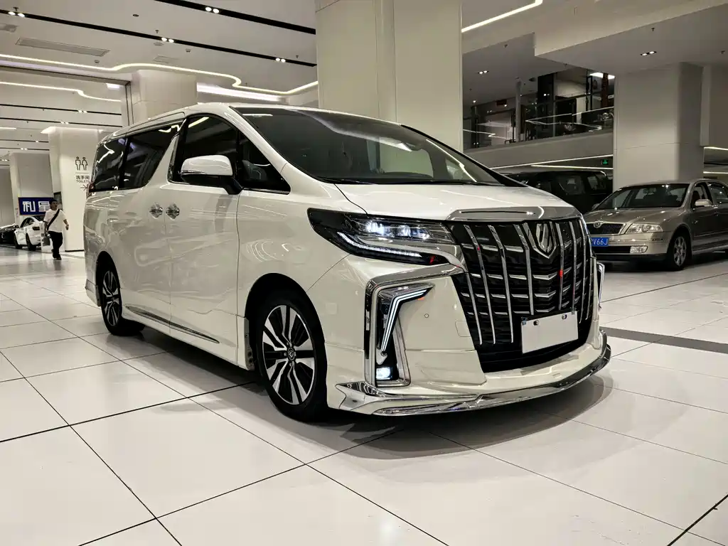 Toyota Alphard 2019 — фото 3