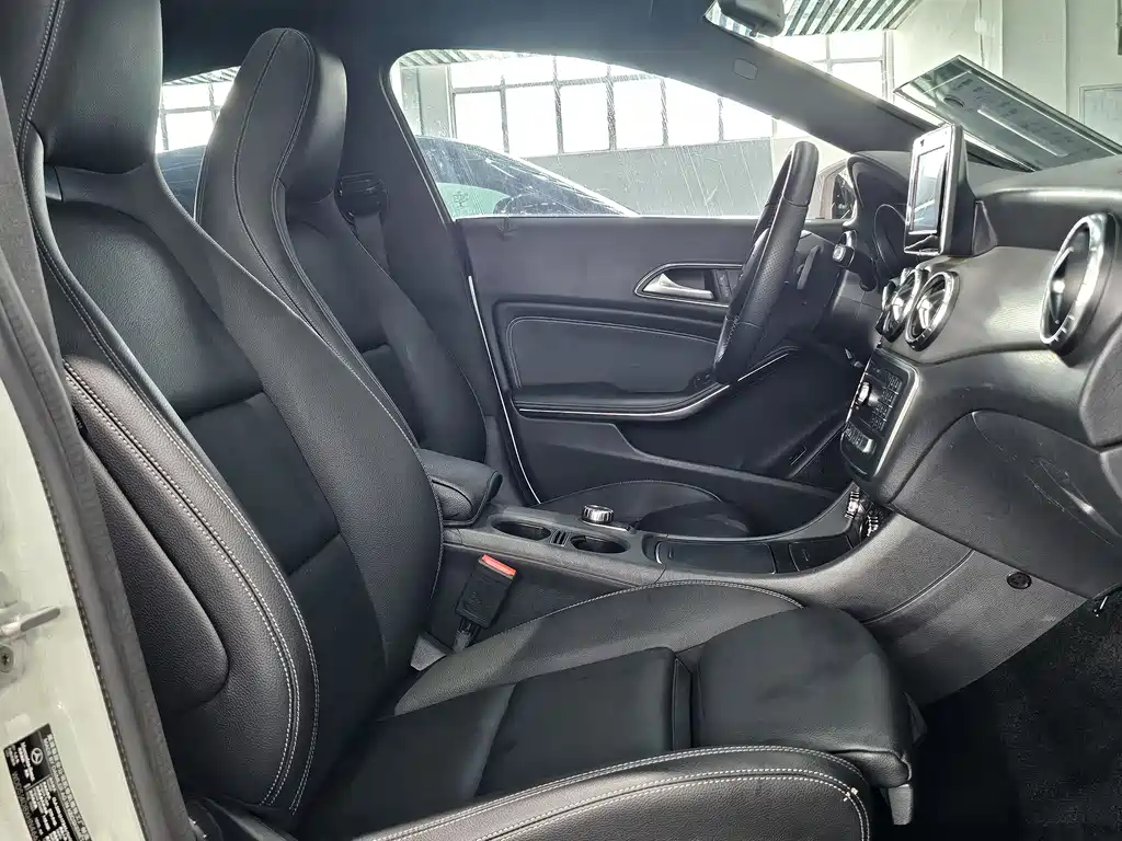 Mercedes-Benz CLA 2016 — фото 10