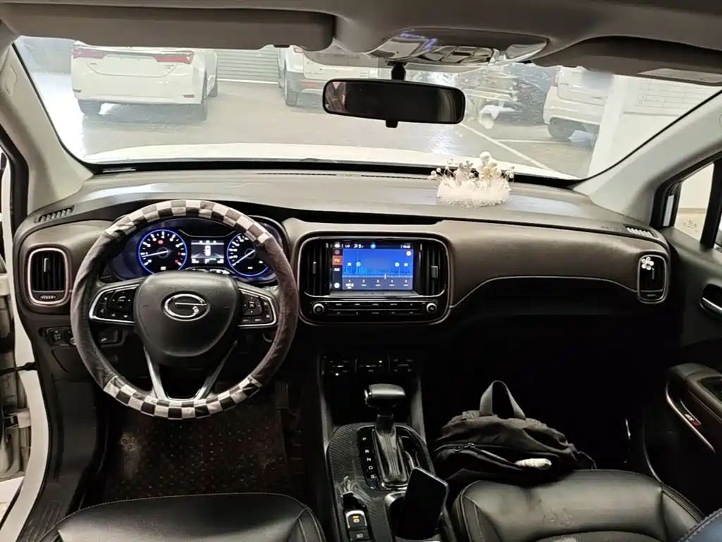 GAC Motor Trumpchi GS3 2017 — фото 10