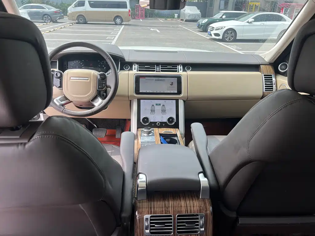 Land Rover Range Rover 2018 — фото 14