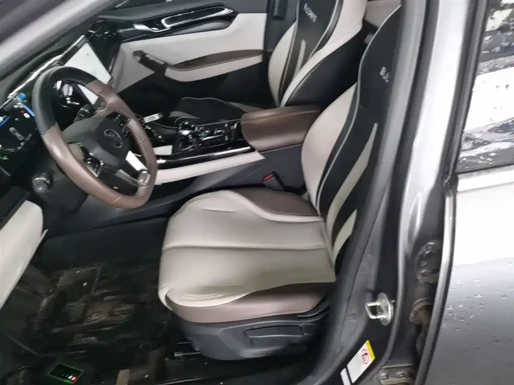 BYD Qin PLUS 2023 — фото 11