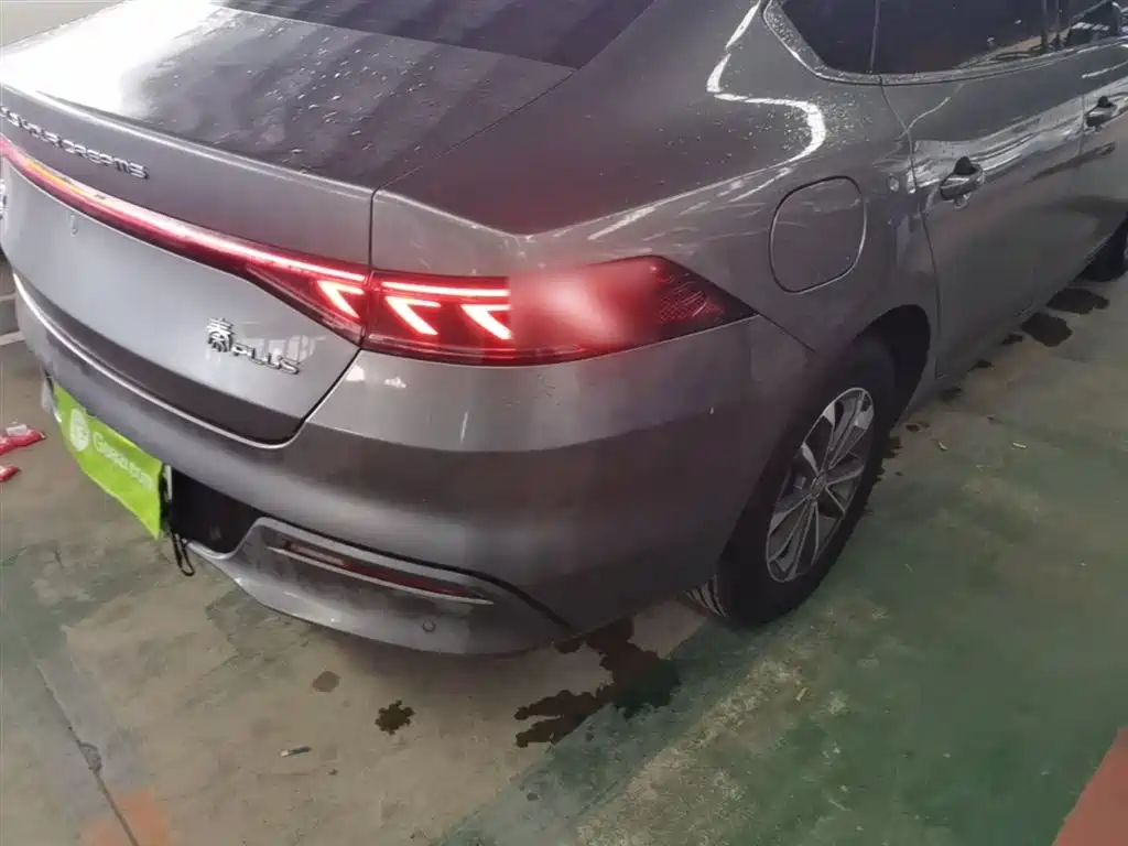 BYD Qin PLUS 2023 — фото 24