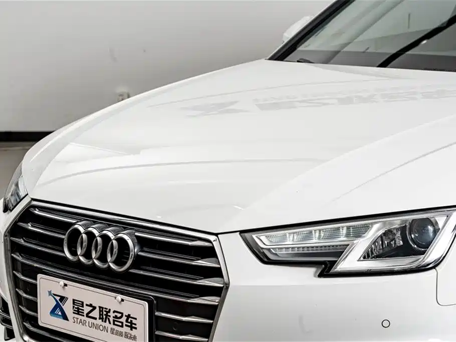 Audi A4L 2019 — фото 4
