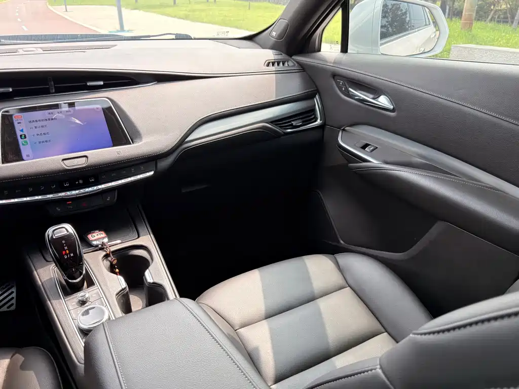 Cadillac XT4 2021 — фото 13