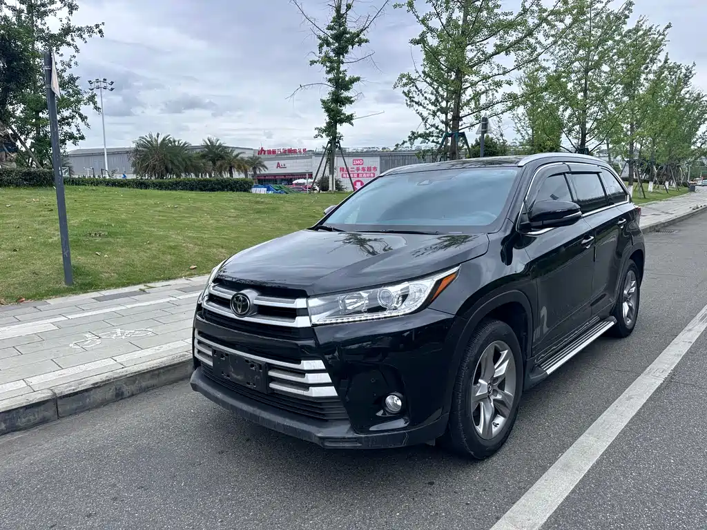 Toyota Highlander 2022