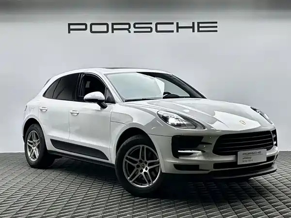 Porsche Macan 2021