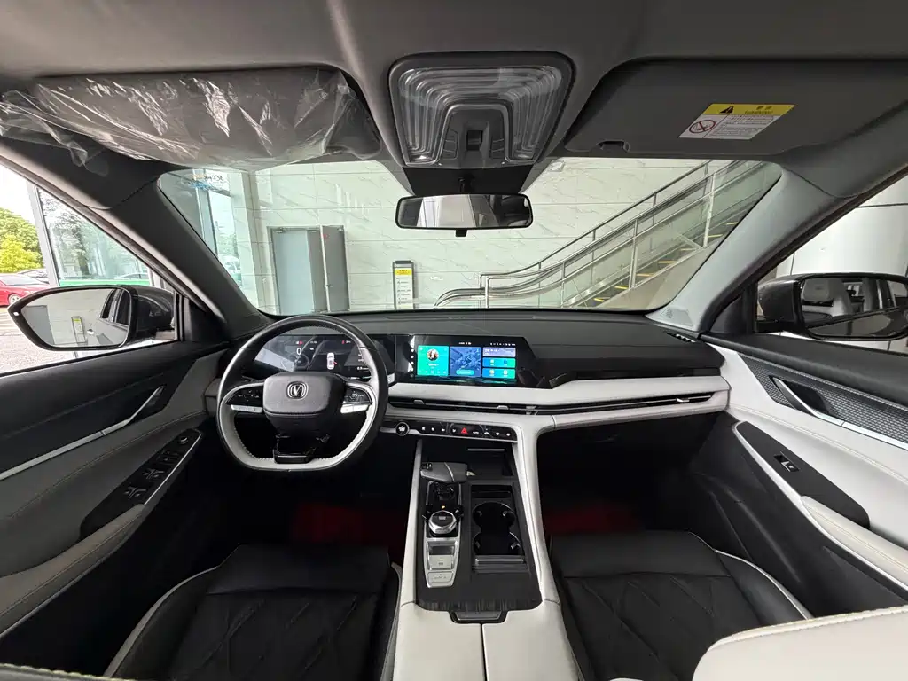 Changan CS75PLUS 2024 — фото 8