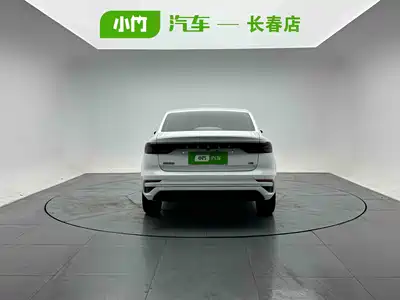 Geely Emgrand 2023