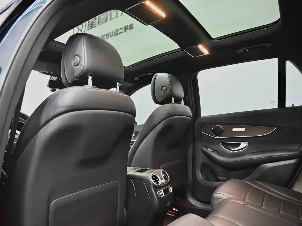Mercedes-Benz GLC 2021 — фото 31