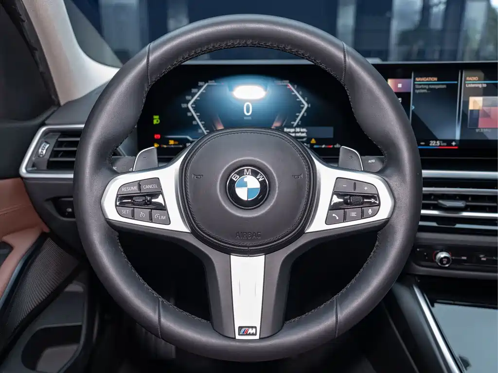 BMW 3 Series 2023 — фото 15