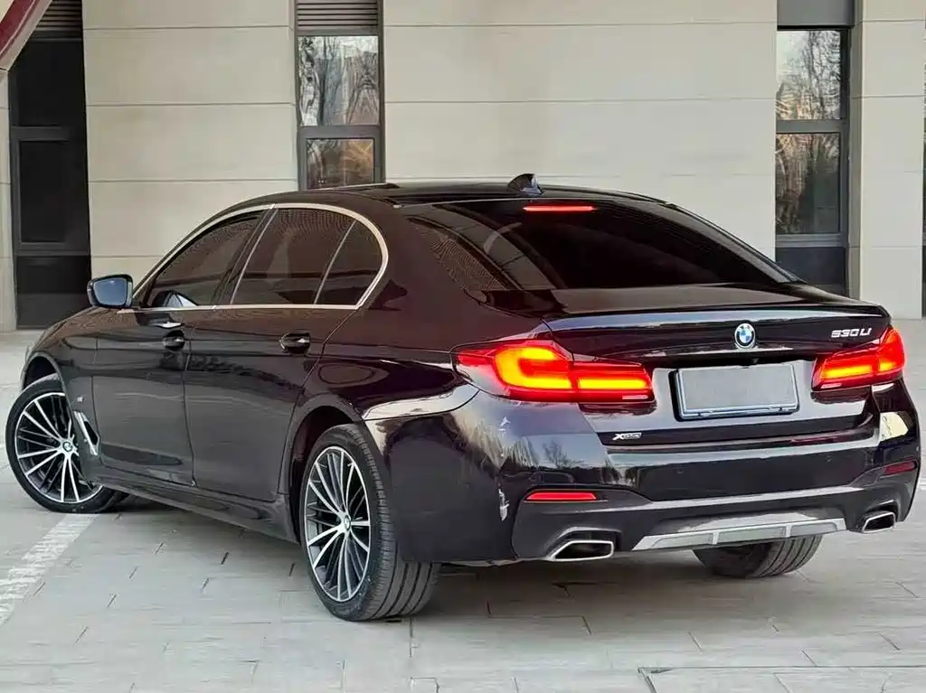 BMW 5 Series 2023