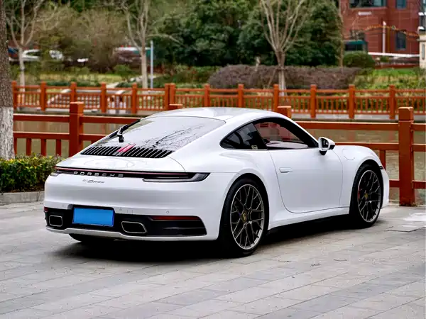 Porsche 911 2020