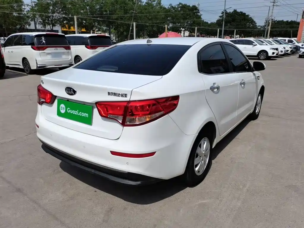 Kia K2 2015