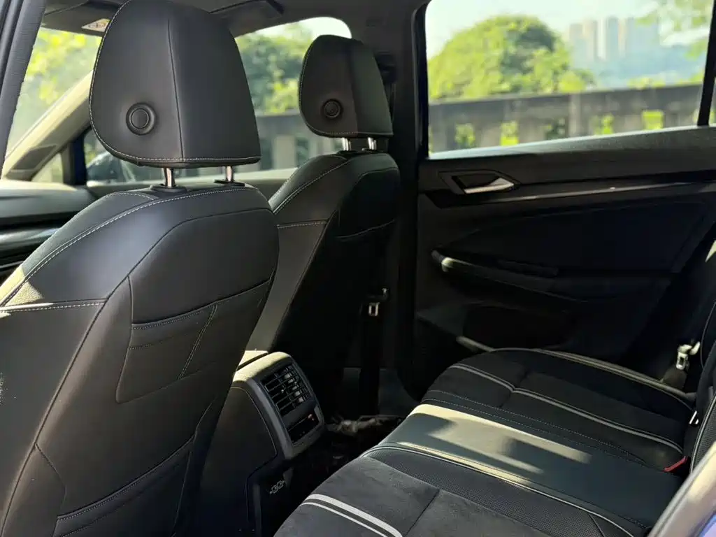Volkswagen Golf 2023