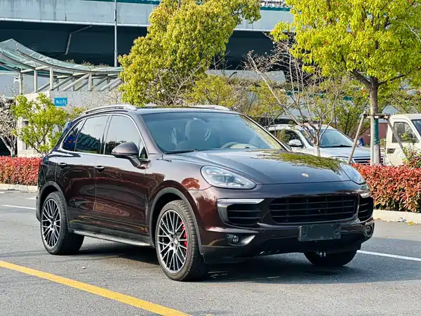 Porsche Cayenne 2016