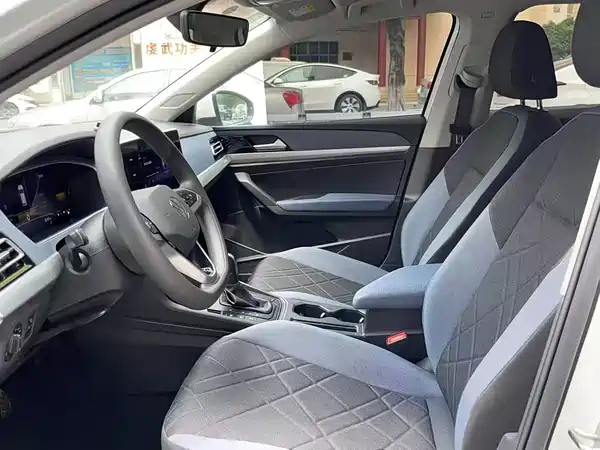 Volkswagen Lavida 2022