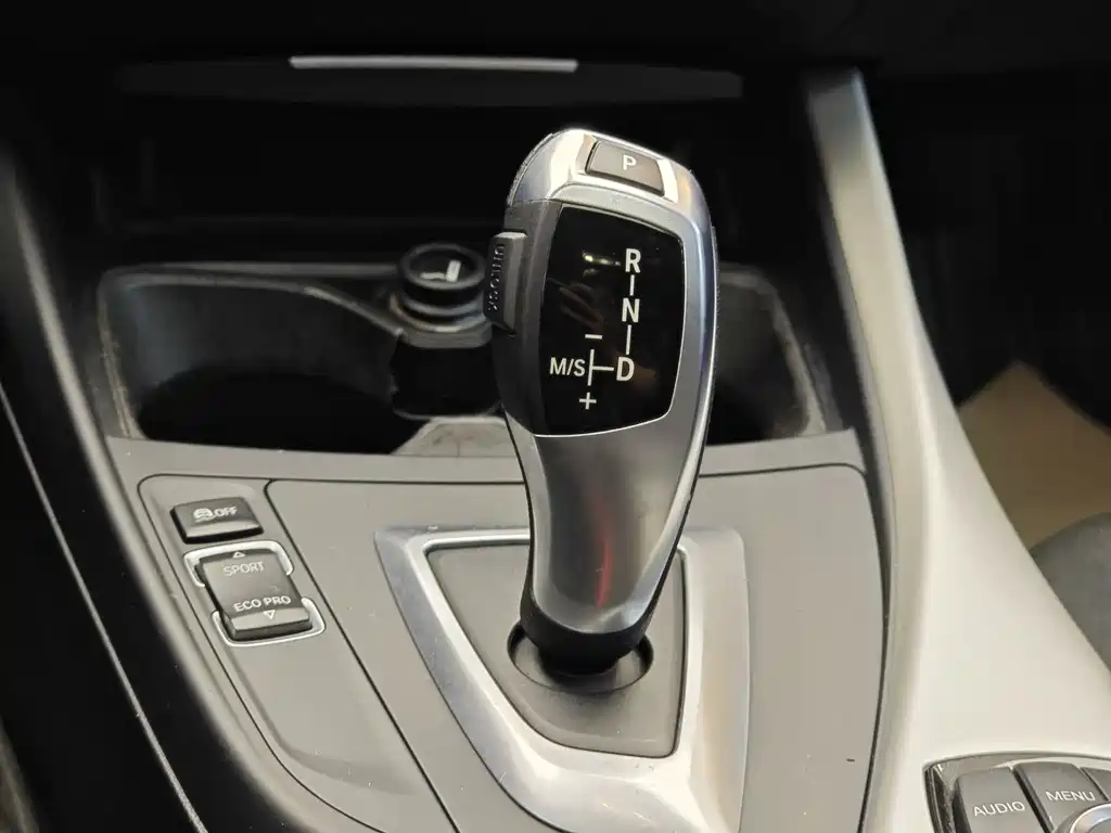 BMW 1 Series 2013 — фото 17