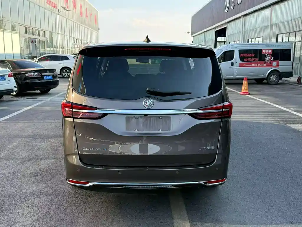 Buick GL8 2022