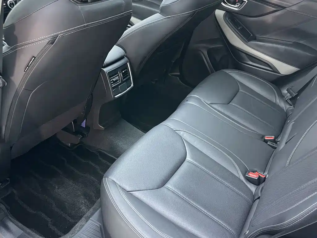 Subaru Forester 2023 — фото 14