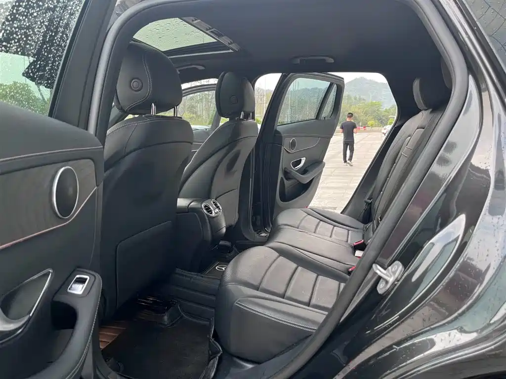 Mercedes-Benz EQC 2022 — фото 10