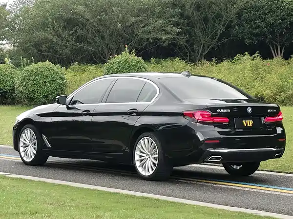 BMW 5 Series 2022