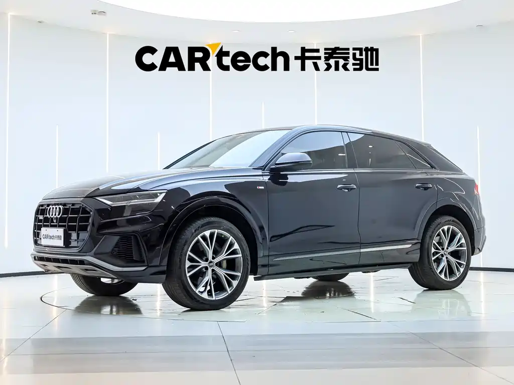 Audi Q8 2021 — фото 1