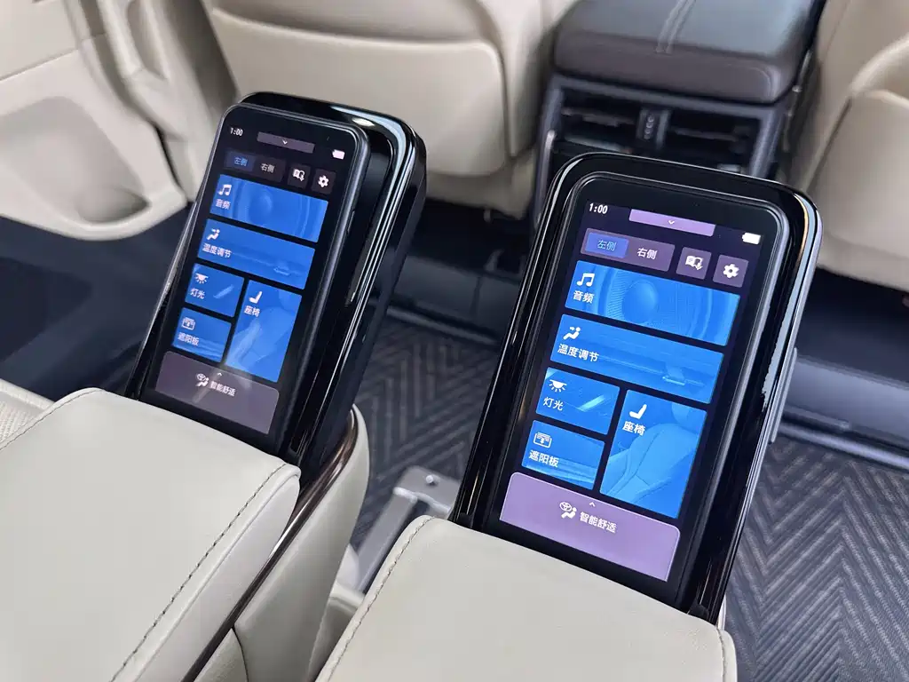 Toyota Vellfire 2024 — фото 16