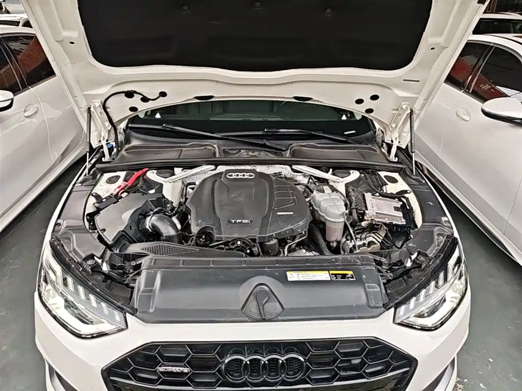 Audi A4L 2020 — фото 20